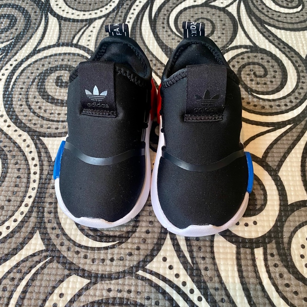NWOT Adidas NMD 360 Slip On Sneaker